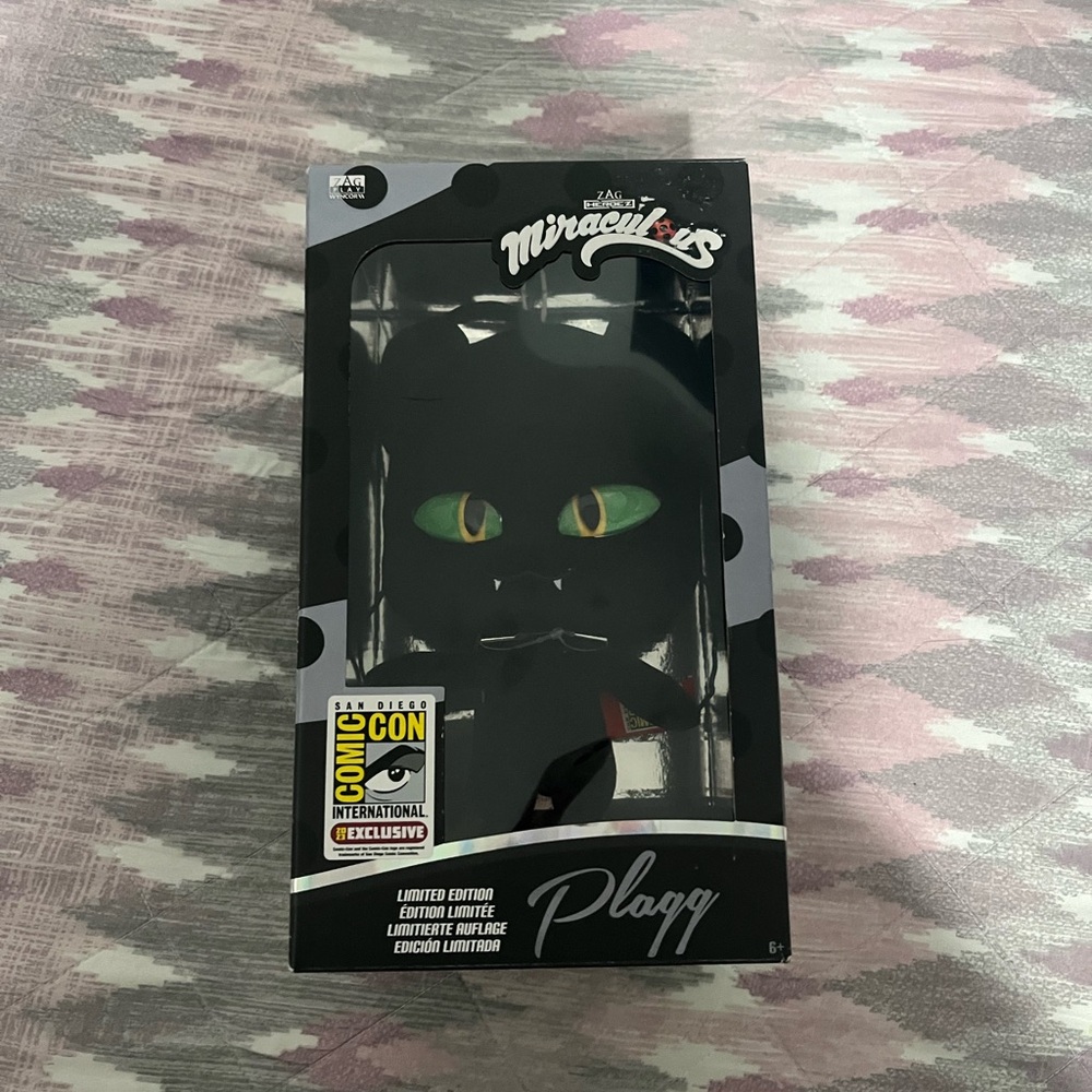 Miraculous Ladybug Plagg Figure with Green Eyes